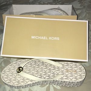 Michael Kors platform Flip Flops